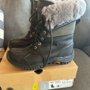 Women’s UGG Adironack, Size 8